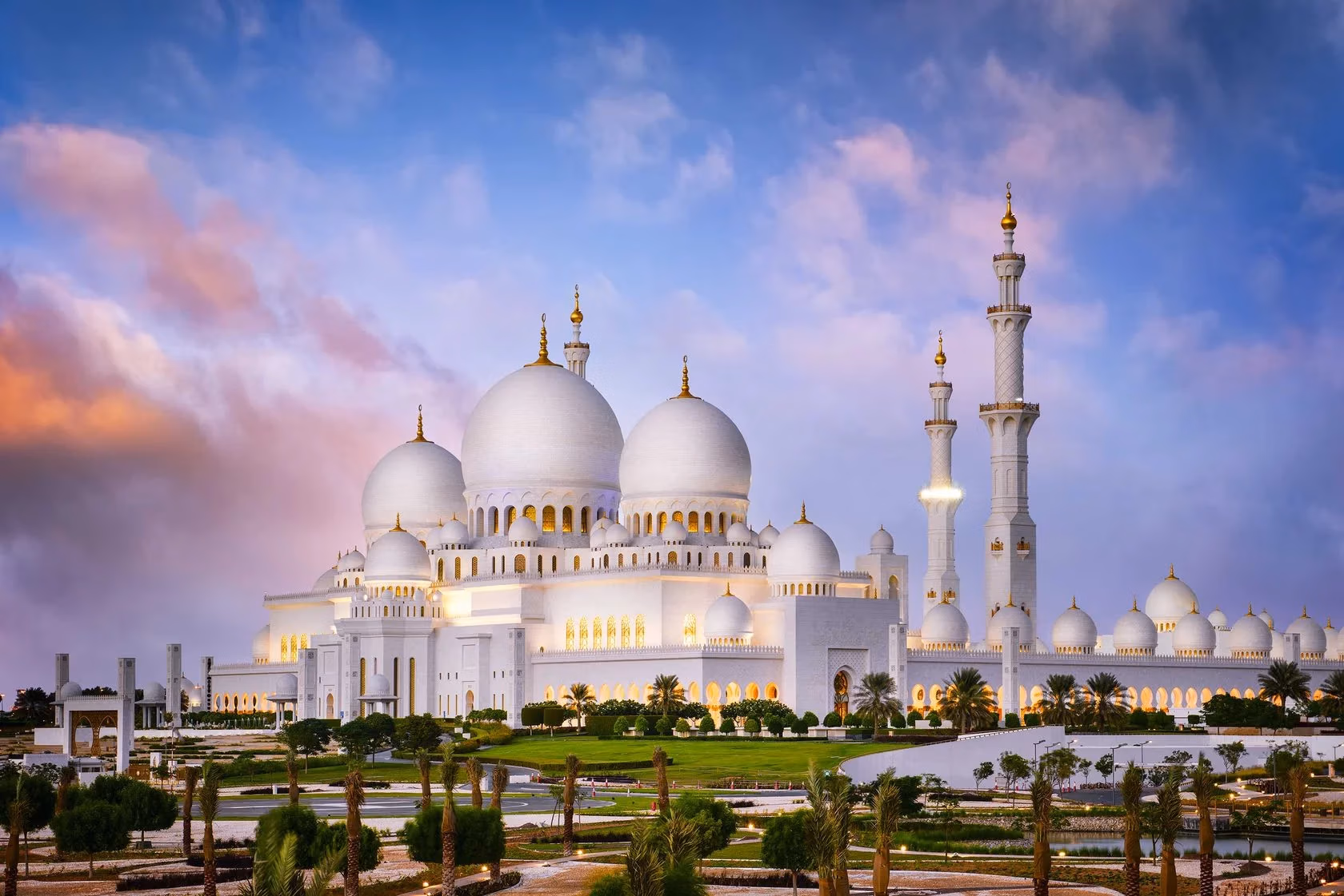 Luxury Properties on GRAND MOSQUE DISTRICT