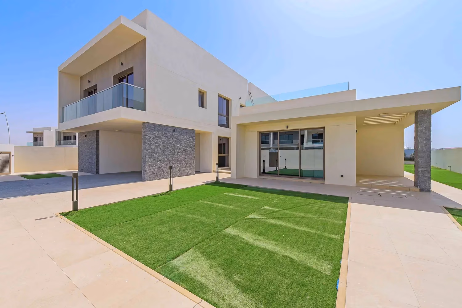 Abu Dabidə ən yaxşı villaları harada tapa bilərsiniz?