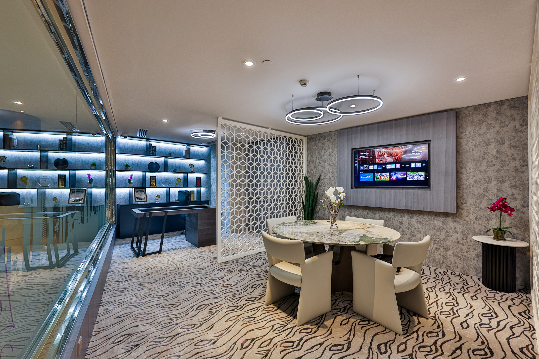 Dusit Thani 10