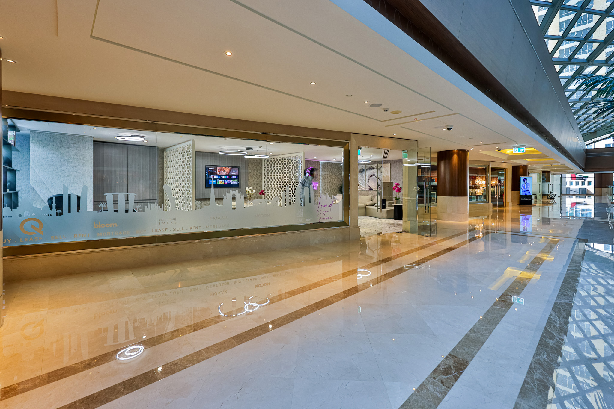 Dusit Thani 12