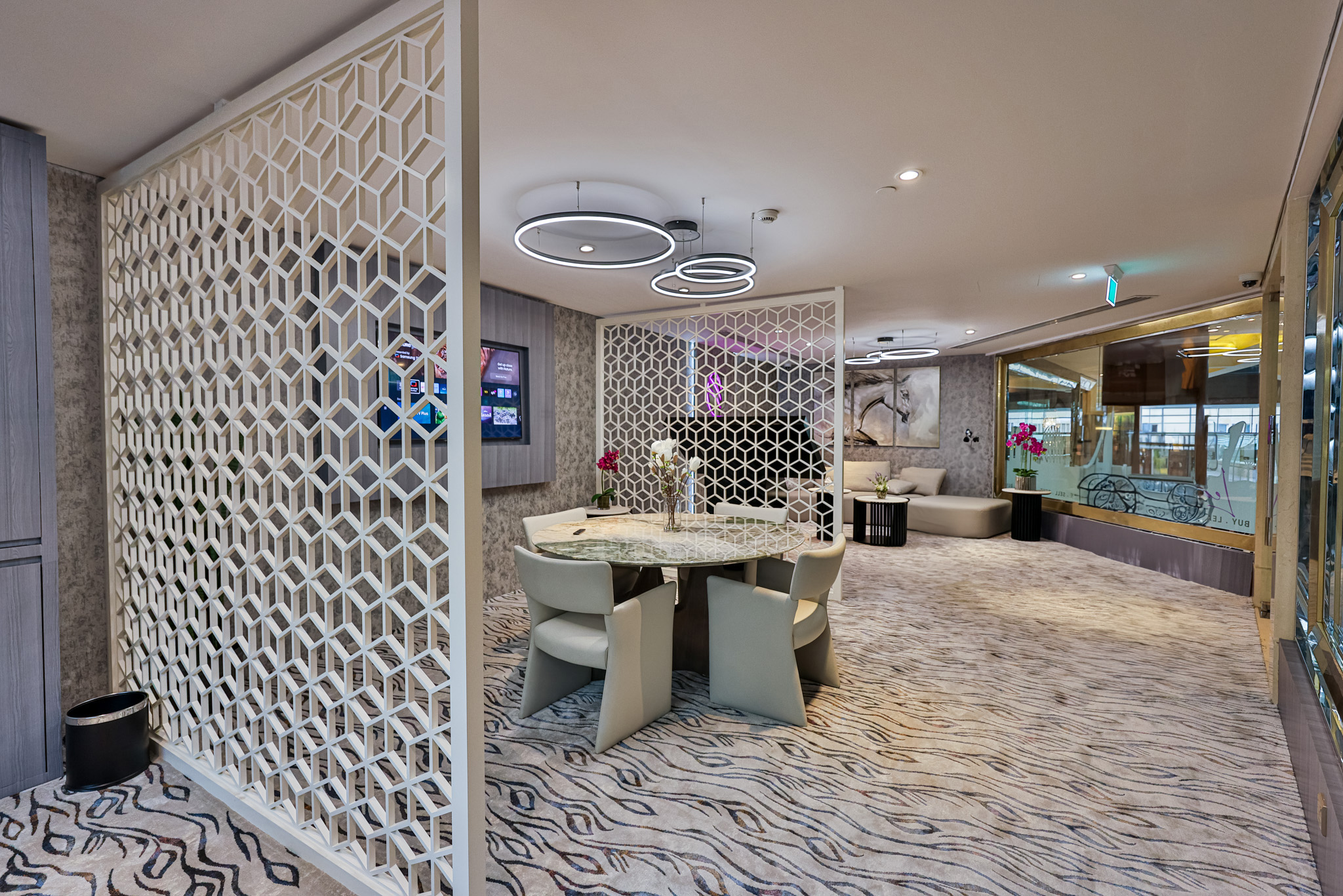 Dusit Thani 8