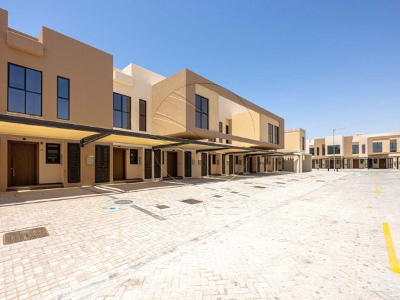 HOT DEAL | Upcoming | Double Row | Spacious 2BR+Maid. Townhouse for sale in Aldhay at Bloom Gardens, Bloom Gardens