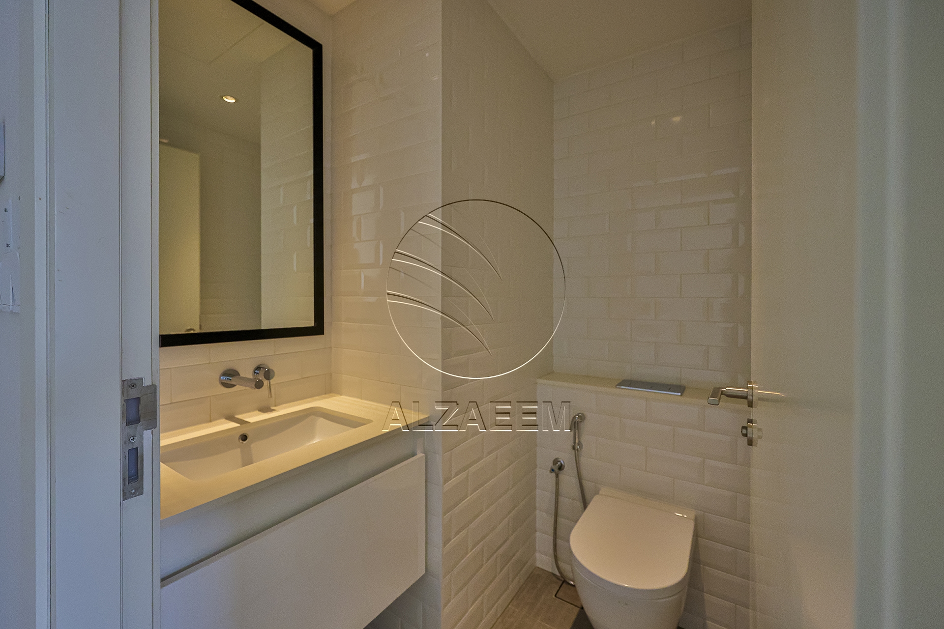 Full Canal View | Stunningly Designed Unit