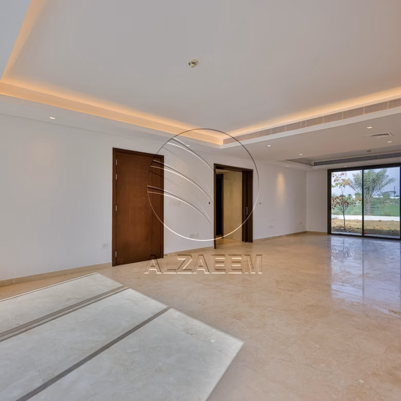 Full Golf Course View | Landscaped | 1047 Sqm Plot