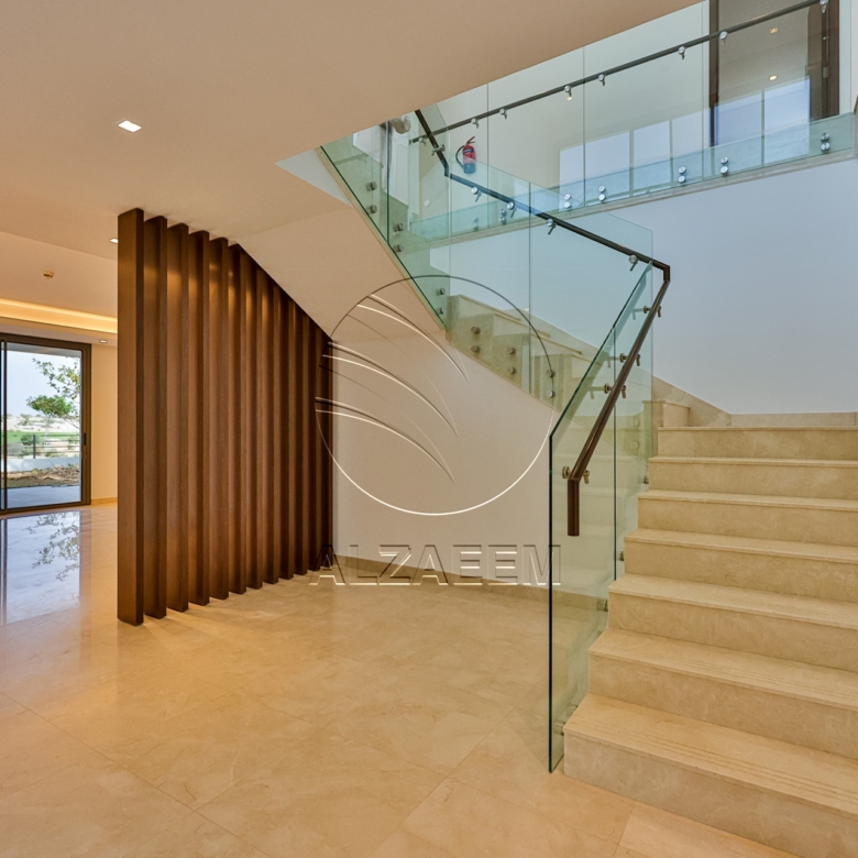 Full Golf Course View | Landscaped | 1047 Sqm Plot