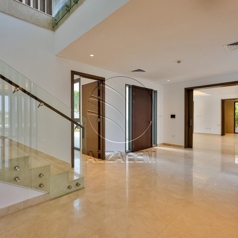 Full Golf Course View | Landscaped | 1047 Sqm Plot
