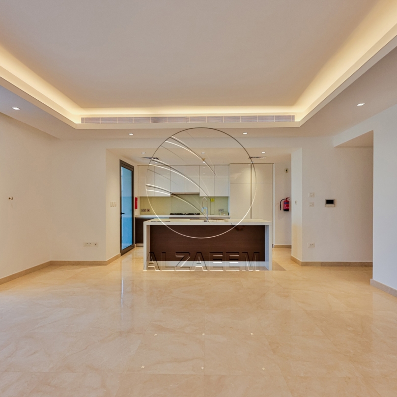 Full Golf Course View | Landscaped | 1047 Sqm Plot