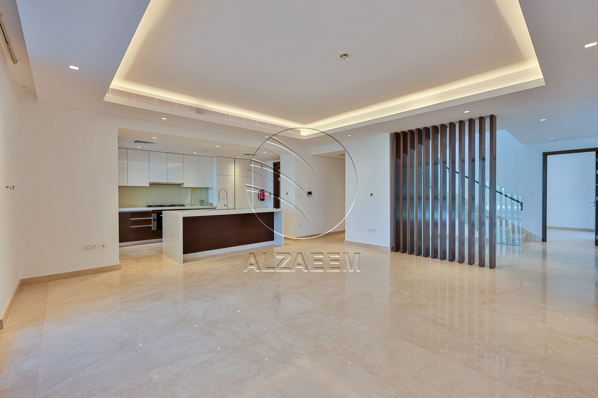 Full Golf Course View | Landscaped | 1047 Sqm Plot