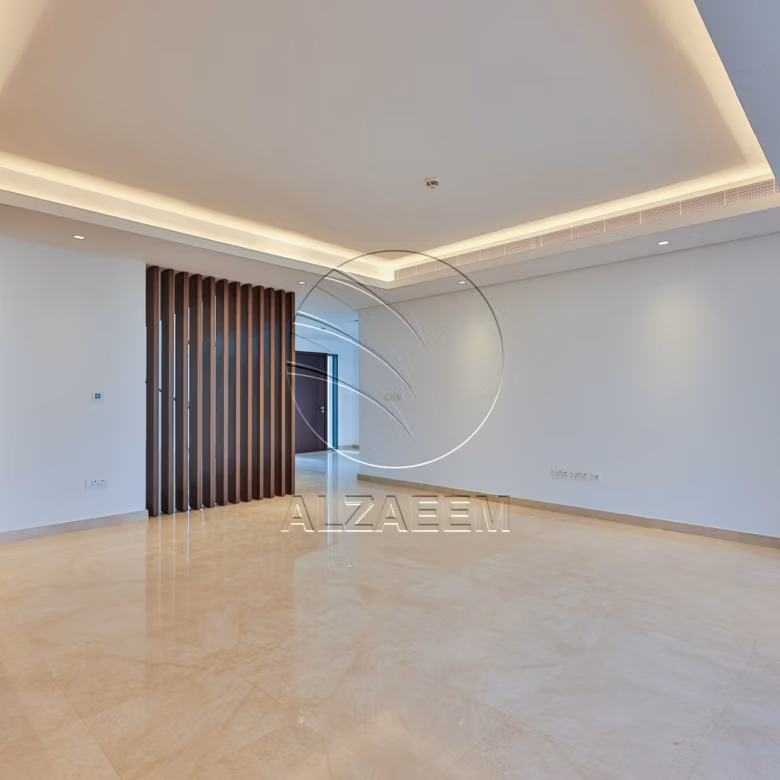 Full Golf Course View | Landscaped | 1047 Sqm Plot