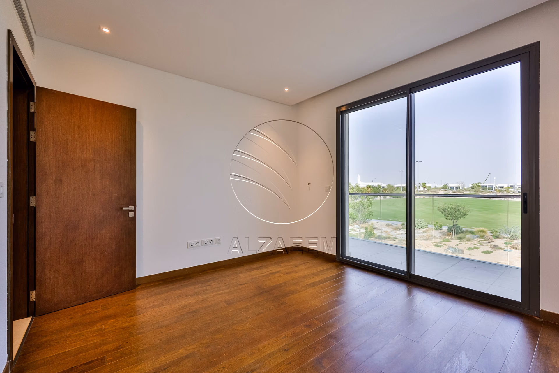 Full Golf Course View | Landscaped | 1047 Sqm Plot