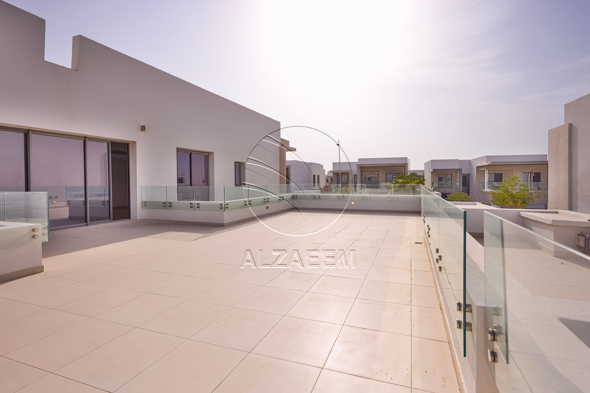 Full Golf Course View | Landscaped | 1047 Sqm Plot