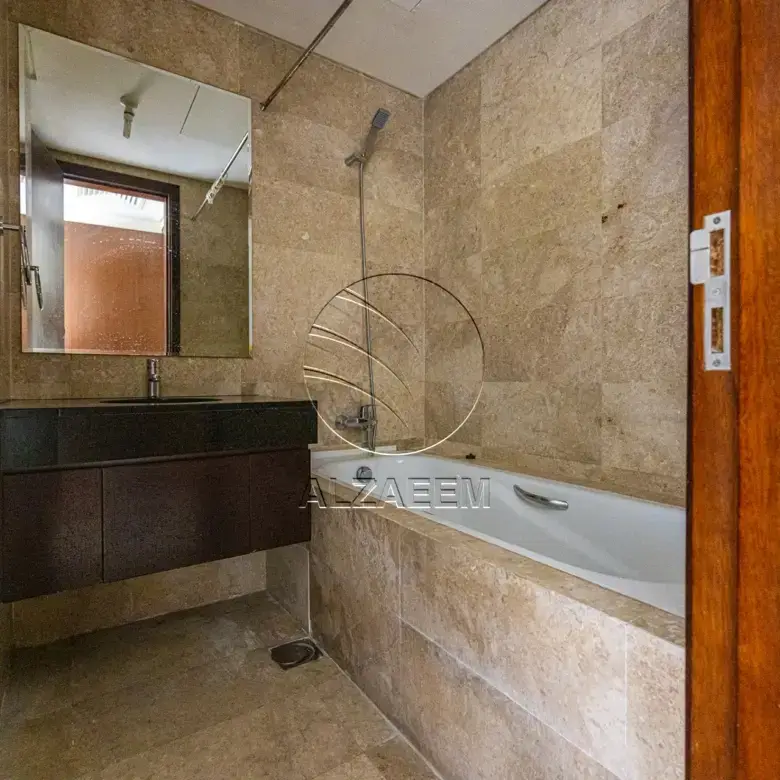 Hot Upcoming Unit | Mid Level | City Views