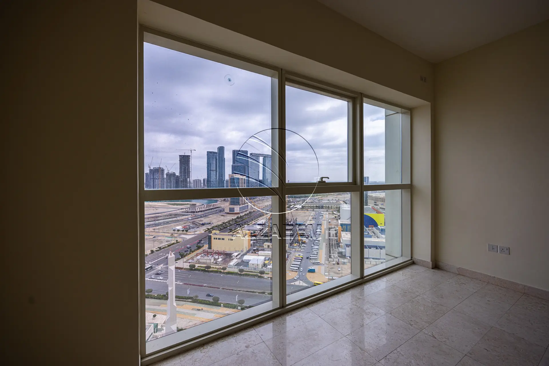 Hot Upcoming Unit | Mid Level | City Views