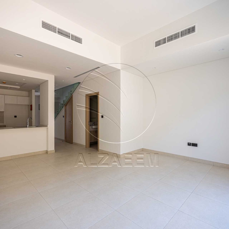 Single Row | Spacious 3BR TH | Prime Location