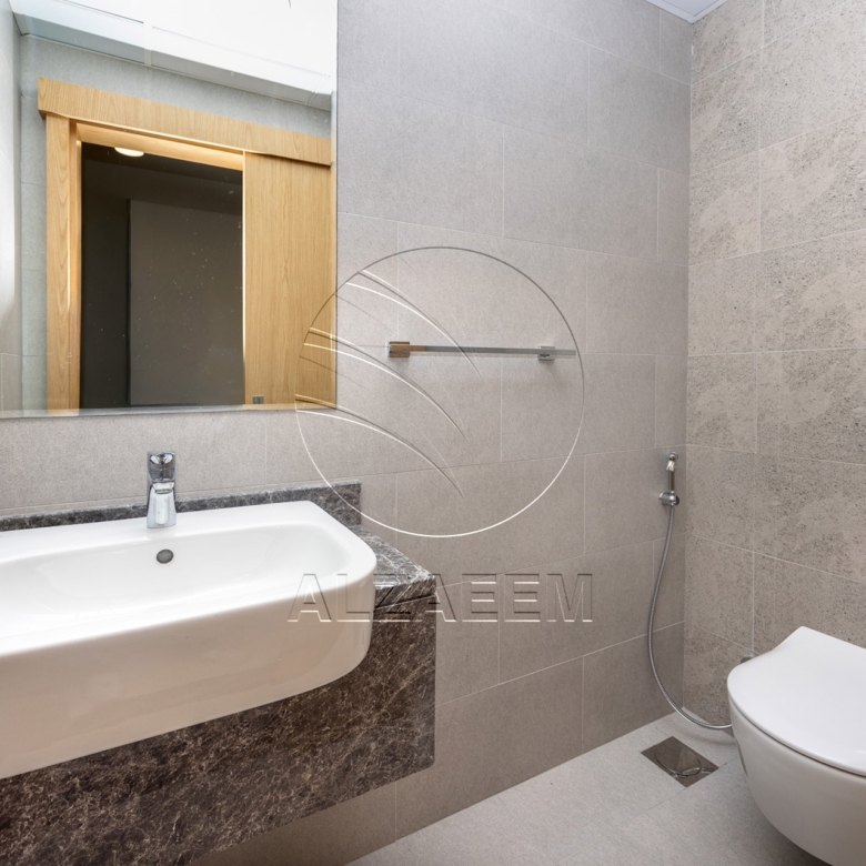 Apartment for Rent in Radiant Viewz Towers, City of Lights. Corner 3BR | Pool and Partial Mangrove Views