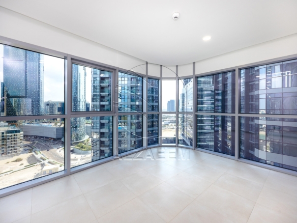 Apartment for Rent in Radiant Viewz Towers, City of Lights. Corner 3BR | Pool and Partial Mangrove Views