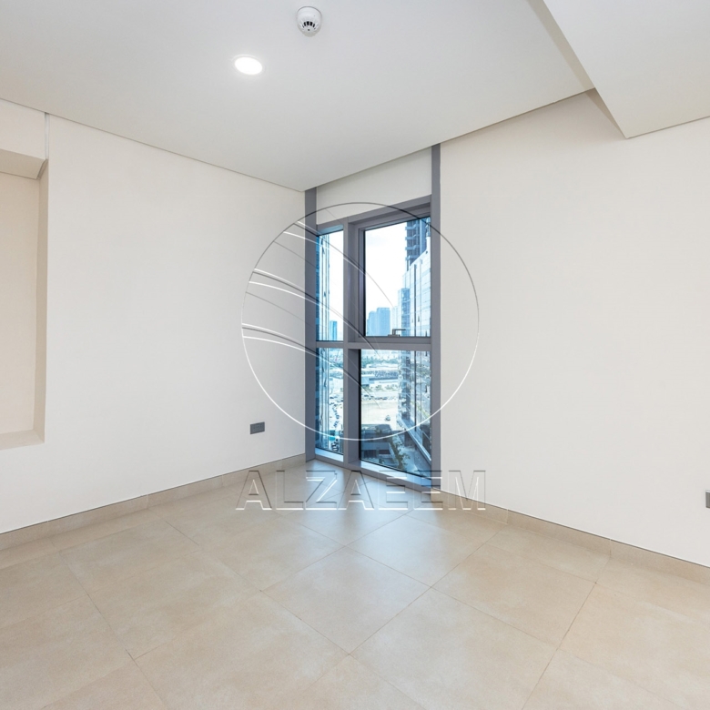 Apartment for Rent in Radiant Viewz Towers, City of Lights. Corner 3BR | Pool and Partial Mangrove Views