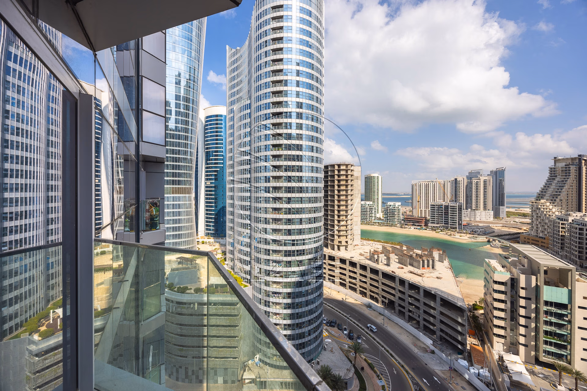 Apartment for Rent in Radiant Viewz Towers, City of Lights. Corner 3BR | Pool and Partial Mangrove Views