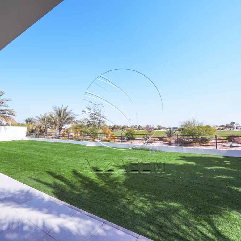 Full Golf Course View | Landscaped | 1047 Sqm Plot