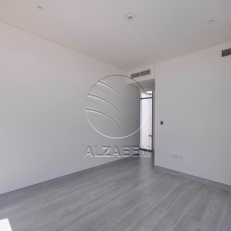 HOT | Corner Unit TH Near the Park