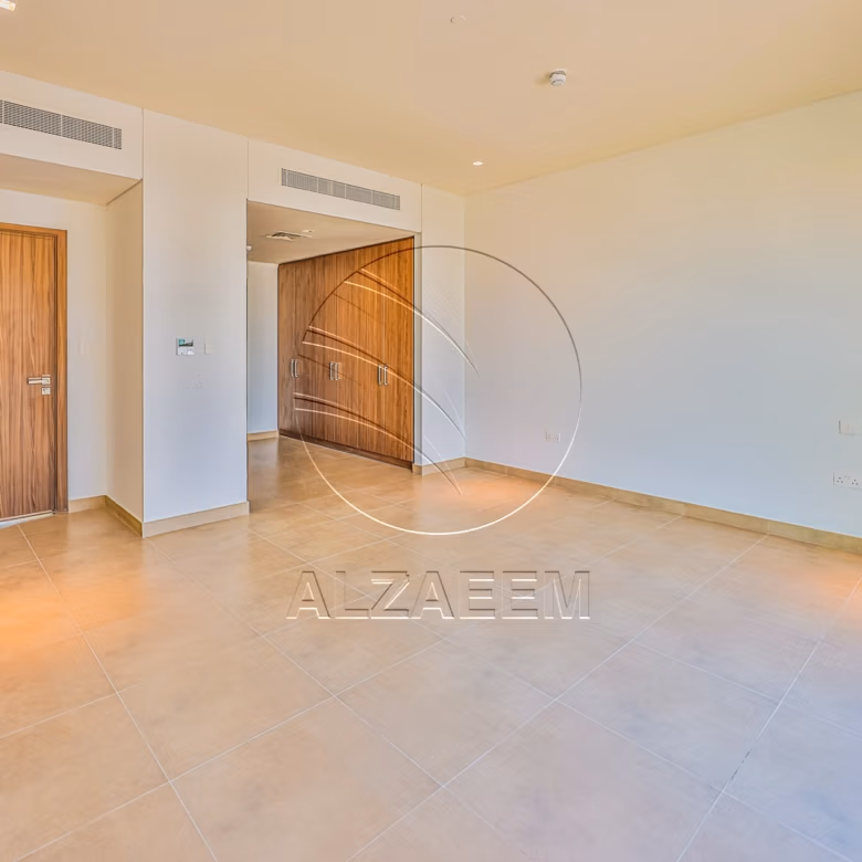 Single Row Semi Corner | Vacant | Near the Gate