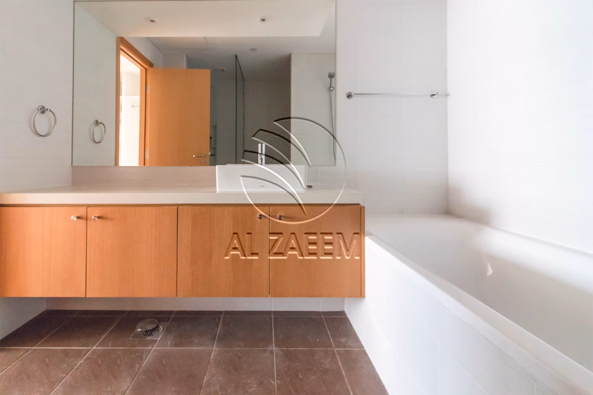 Exclusive and Upcoming | 4 Payments | Canal View