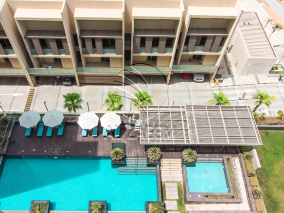 Exclusive and Upcoming | 4 Payments | Canal View