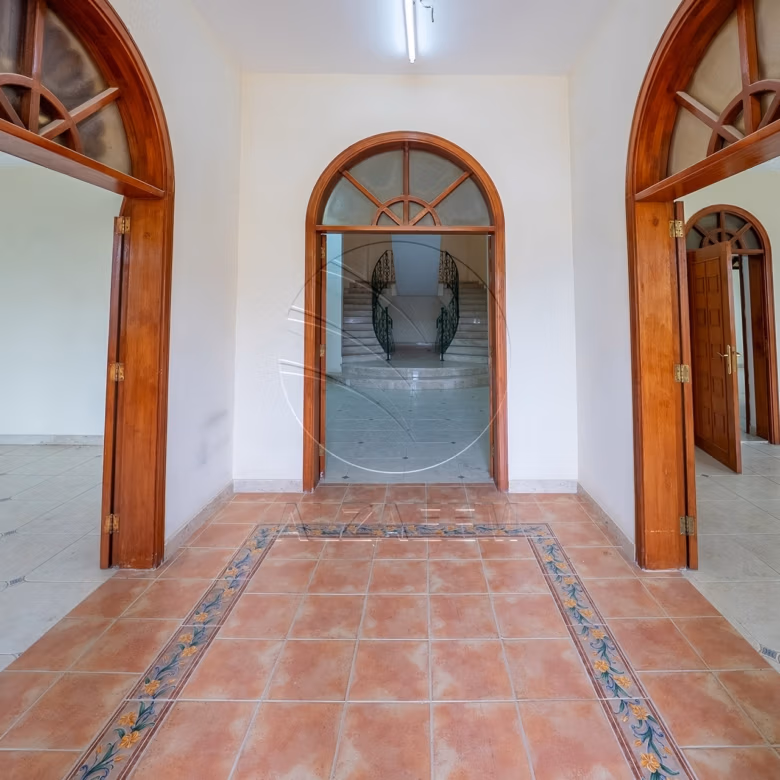 Stunning Villa | Ready for Occupancy | Huge Plot