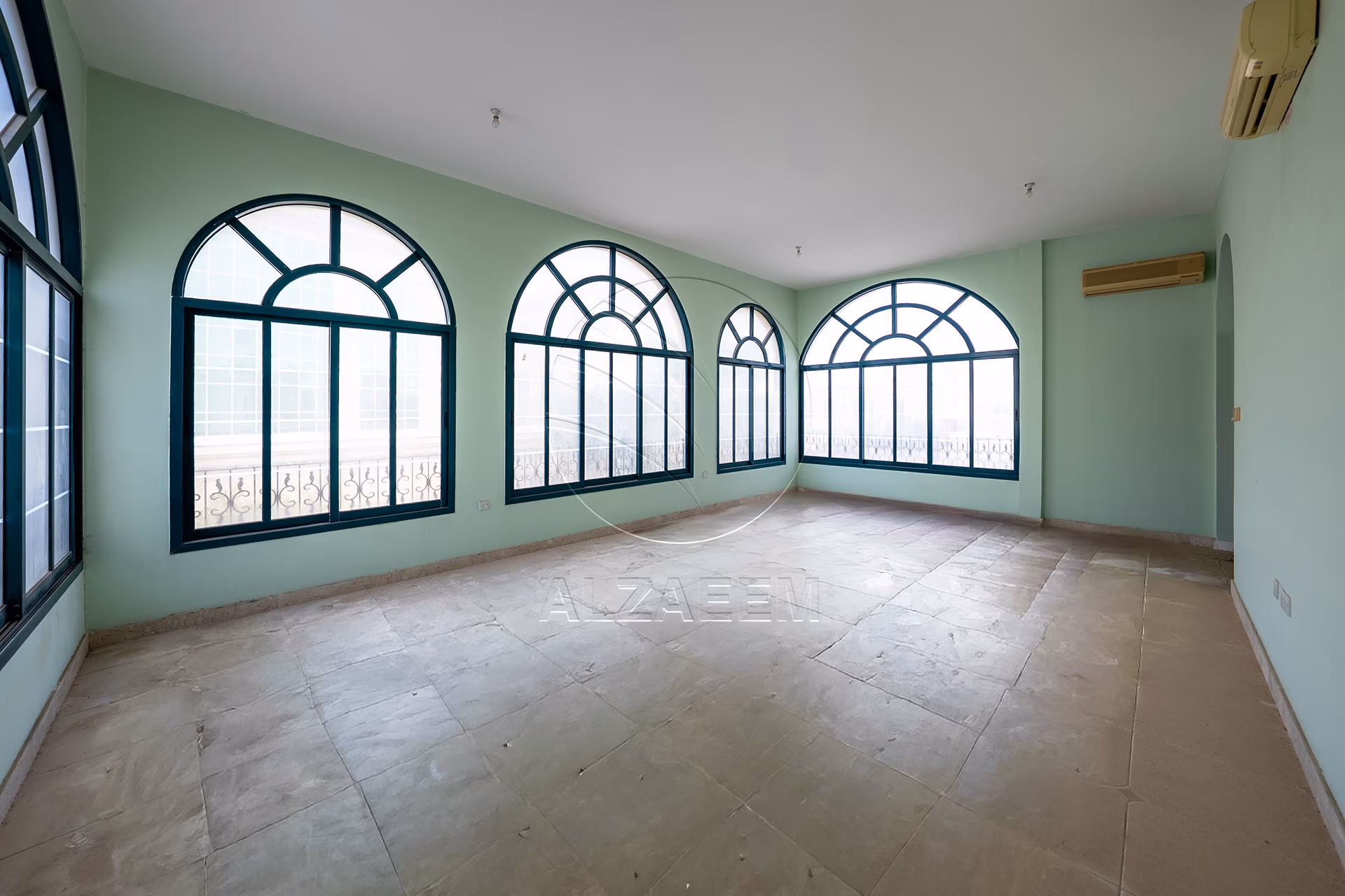 Stunning Villa | Ready for Occupancy | Huge Plot