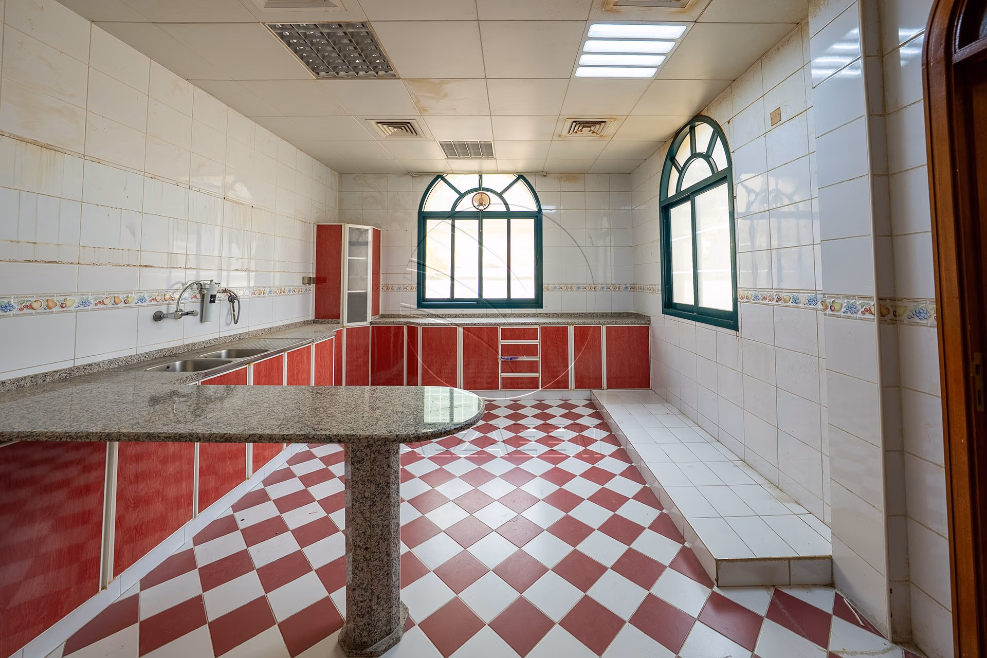 Stunning Villa | Ready for Occupancy | Huge Plotq