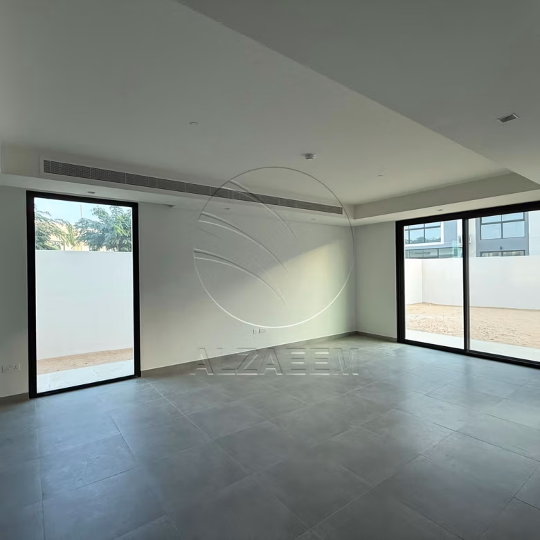Double Row Corner | Duplex | Move-in Ready