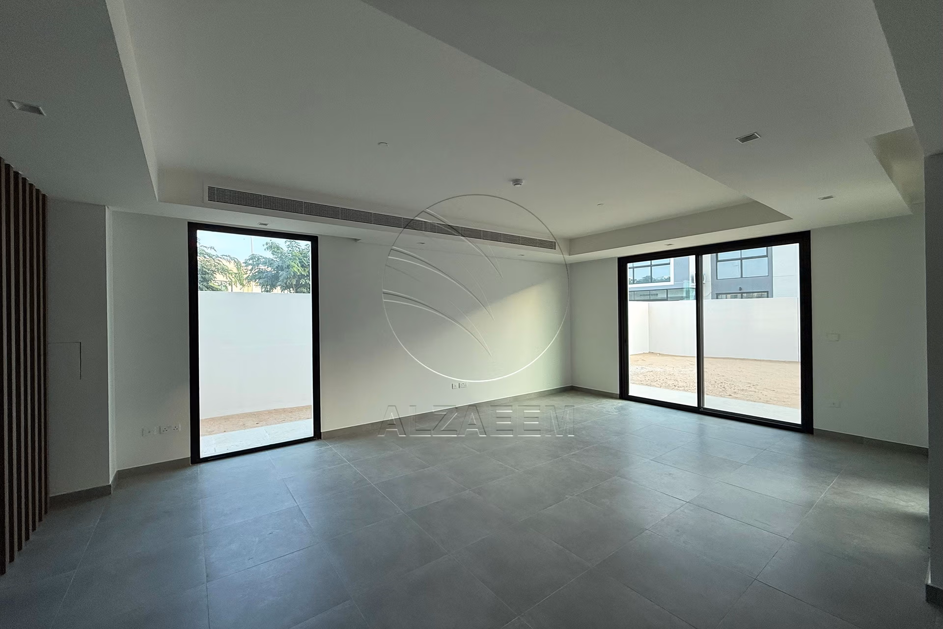 Double Row Corner | Duplex | Move-in Ready