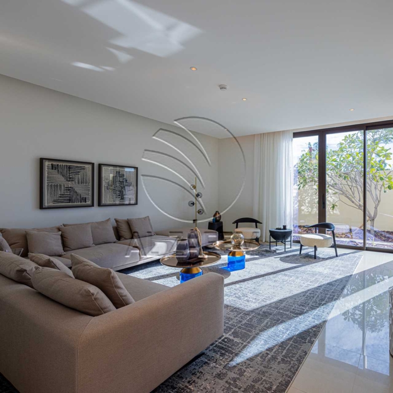 4BR - Double Row | Mid Unit - HIGH Ceiling - Villa for sale in Saadiyat Lagoons, Saadiyat Island