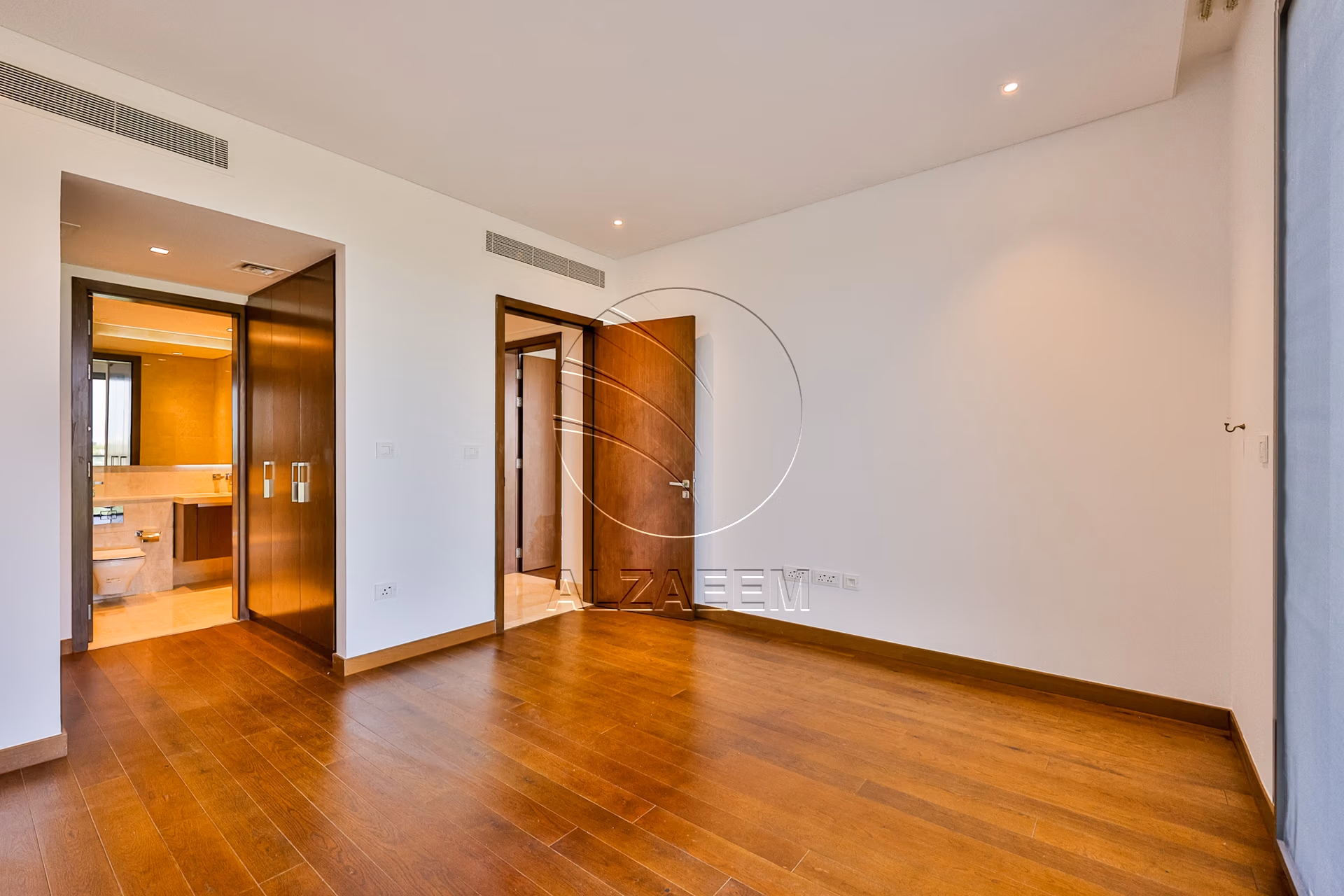 021A2647 1047 Sqm Plot | Landscaped | FULL Golf Course View