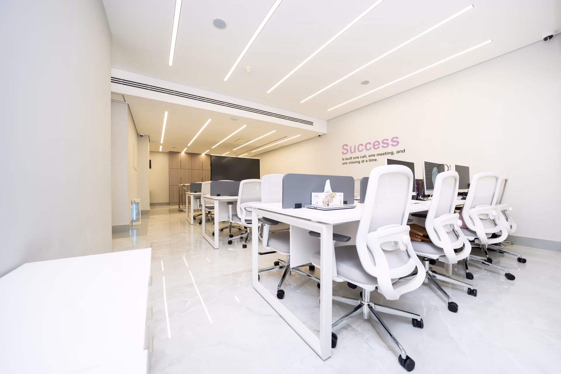 AZCB Dubai, Al Maskan 2 (1)