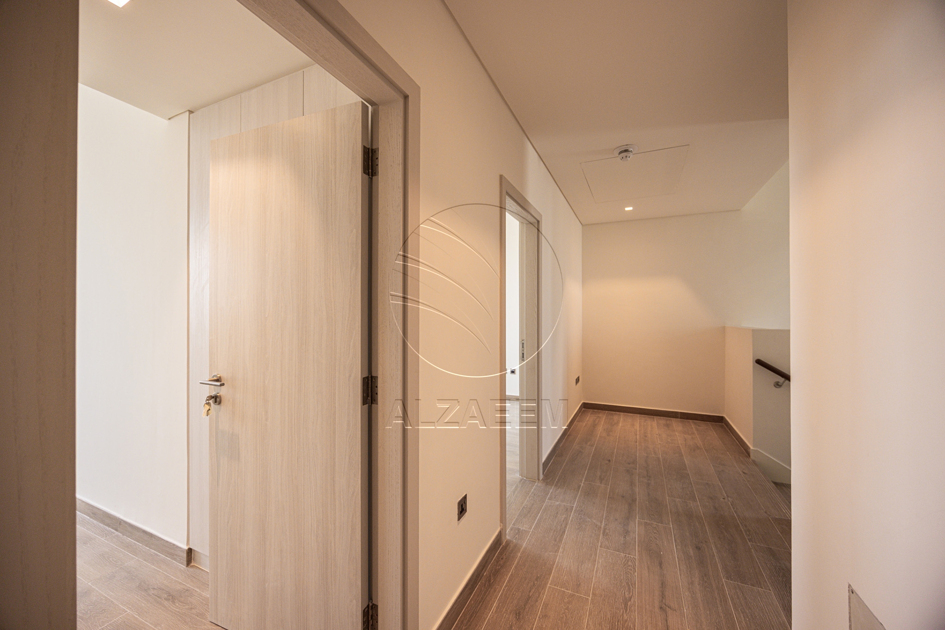 VACANT! 3BR TH | Prime Location | Modern Design