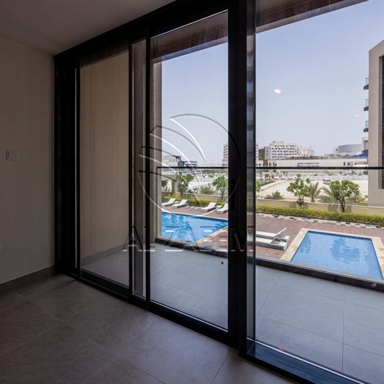 Vacant | DUPLEX | Facing The Pool | 4 payments