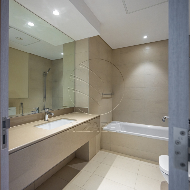 Partial Canal View | High Floor | VACANT