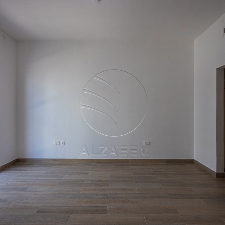 Partial Canal View | High Floor | VACANT