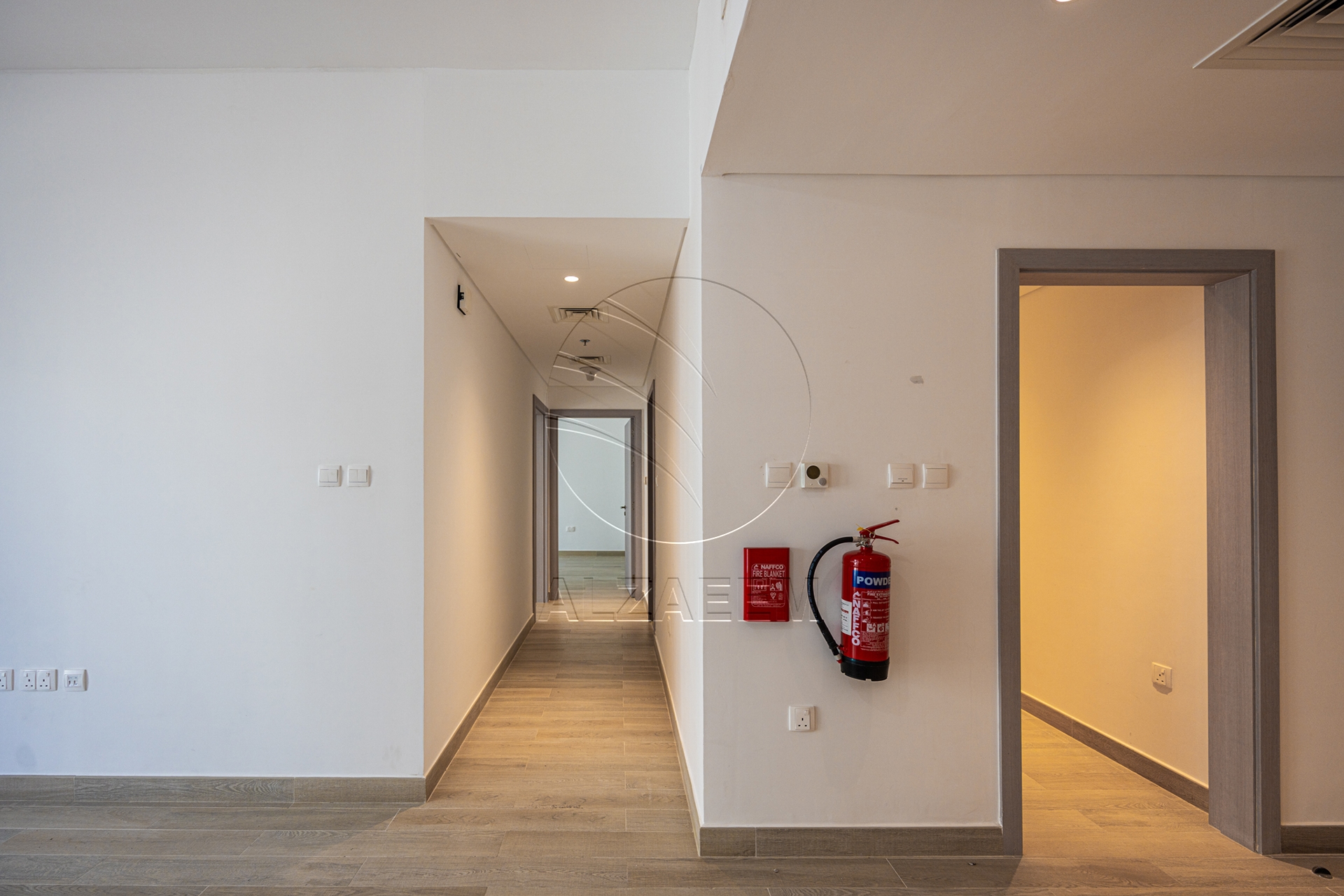 Partial Canal View | High Floor | VACANT
