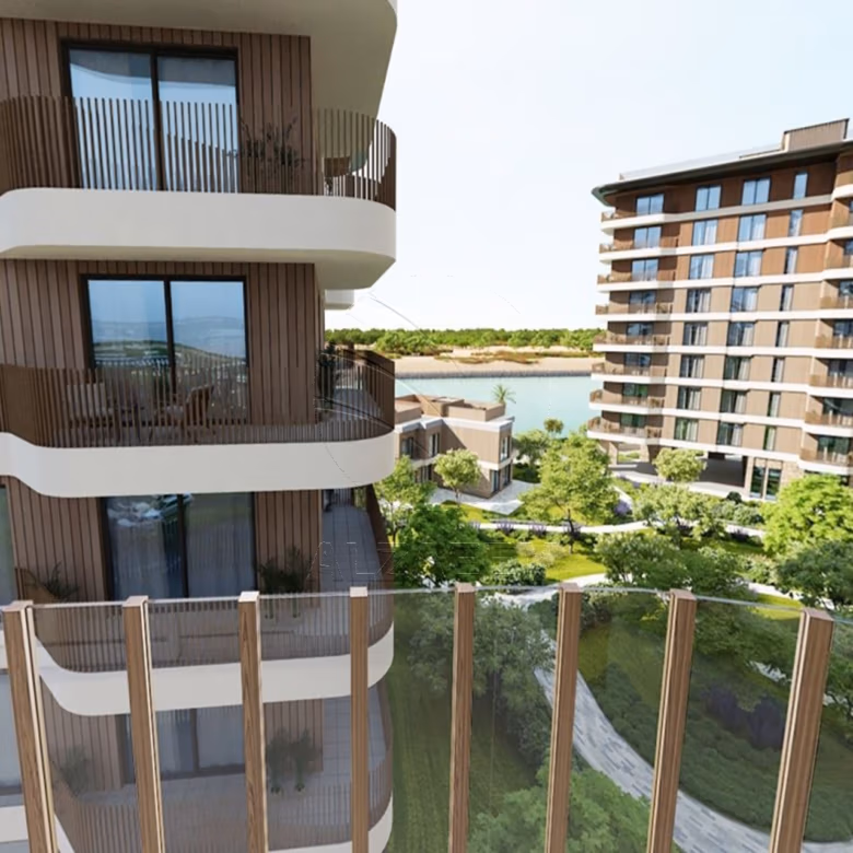 TOP FLOOR | Partial Canal View | Fully Furnished