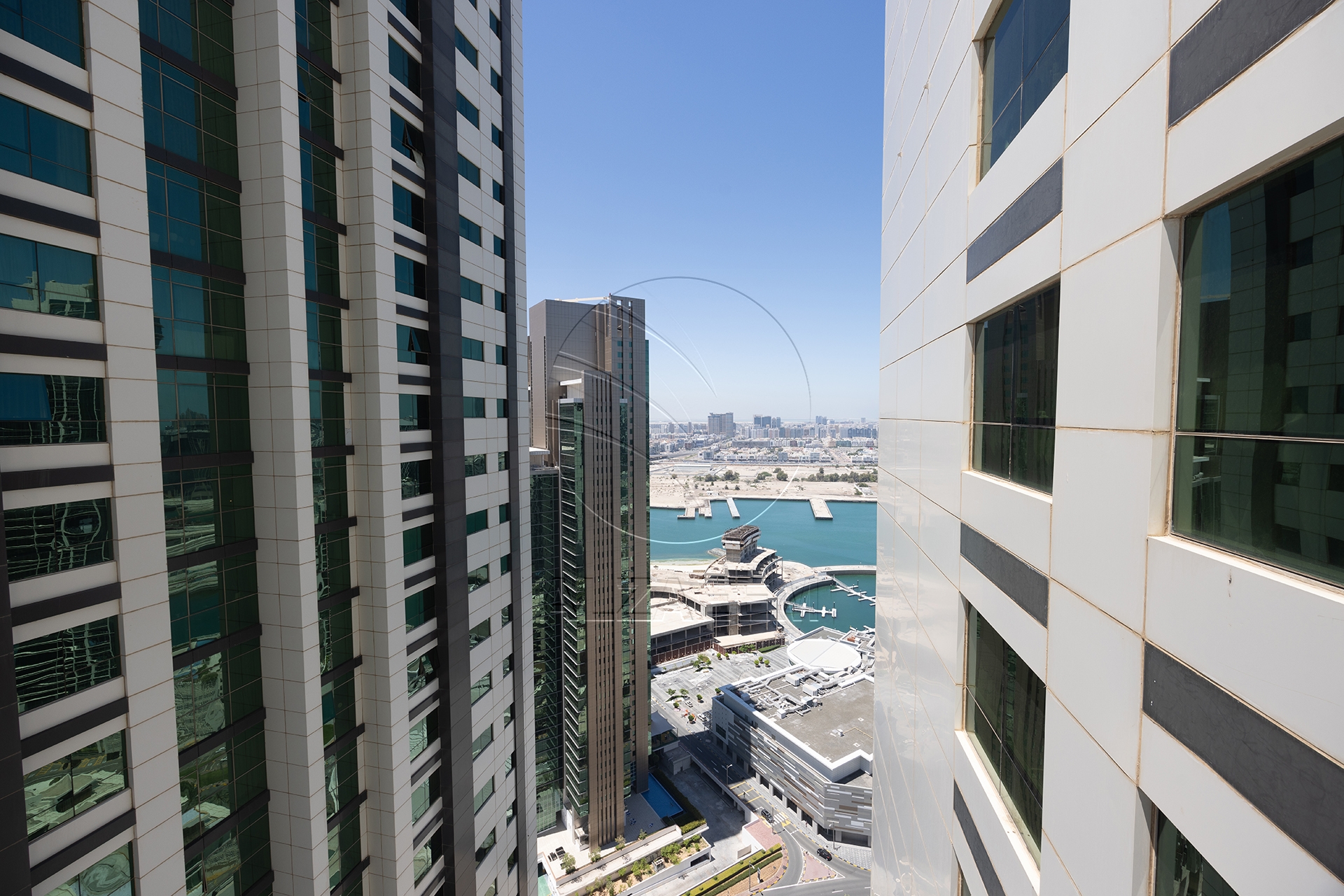 Vacant | High Level ! 3BR + Maid | Sea View