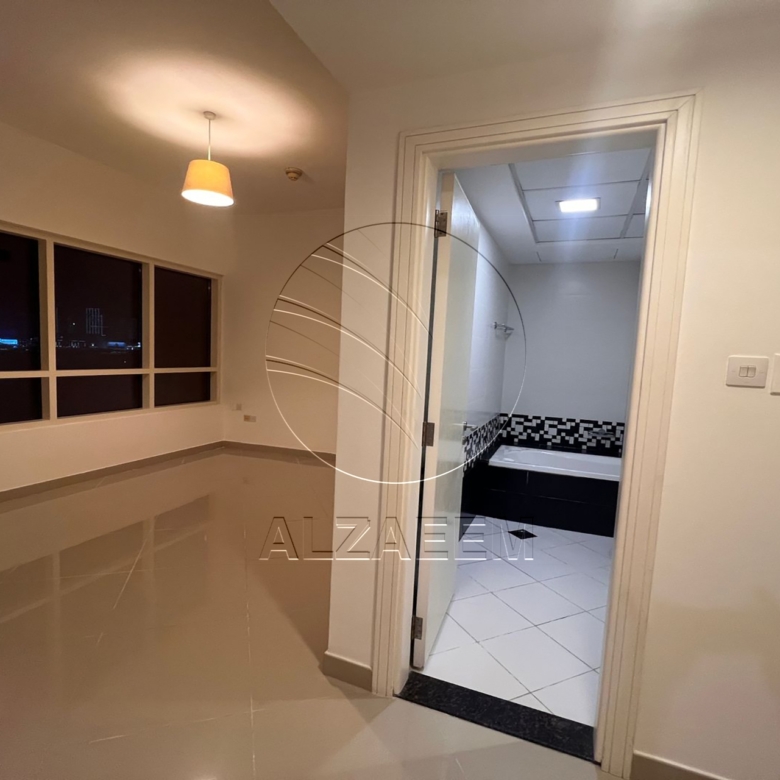 √Mid Level | Vacant | Big Balcony√