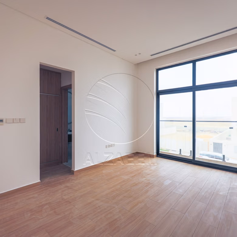 Corner | High Quality Finishing| High Ceiling
