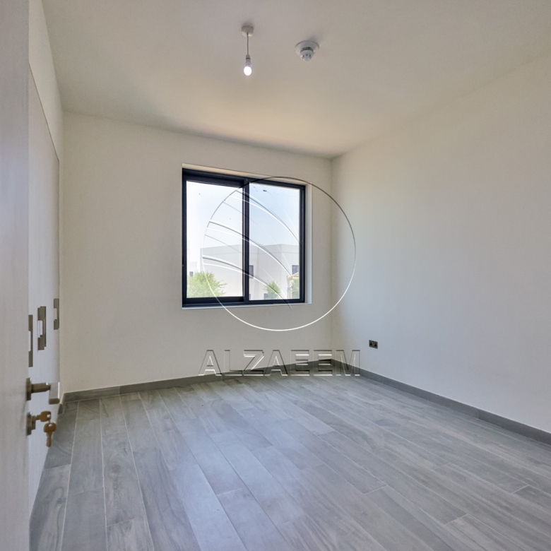 HOT! Single Row | Rented with Refund | High ROI