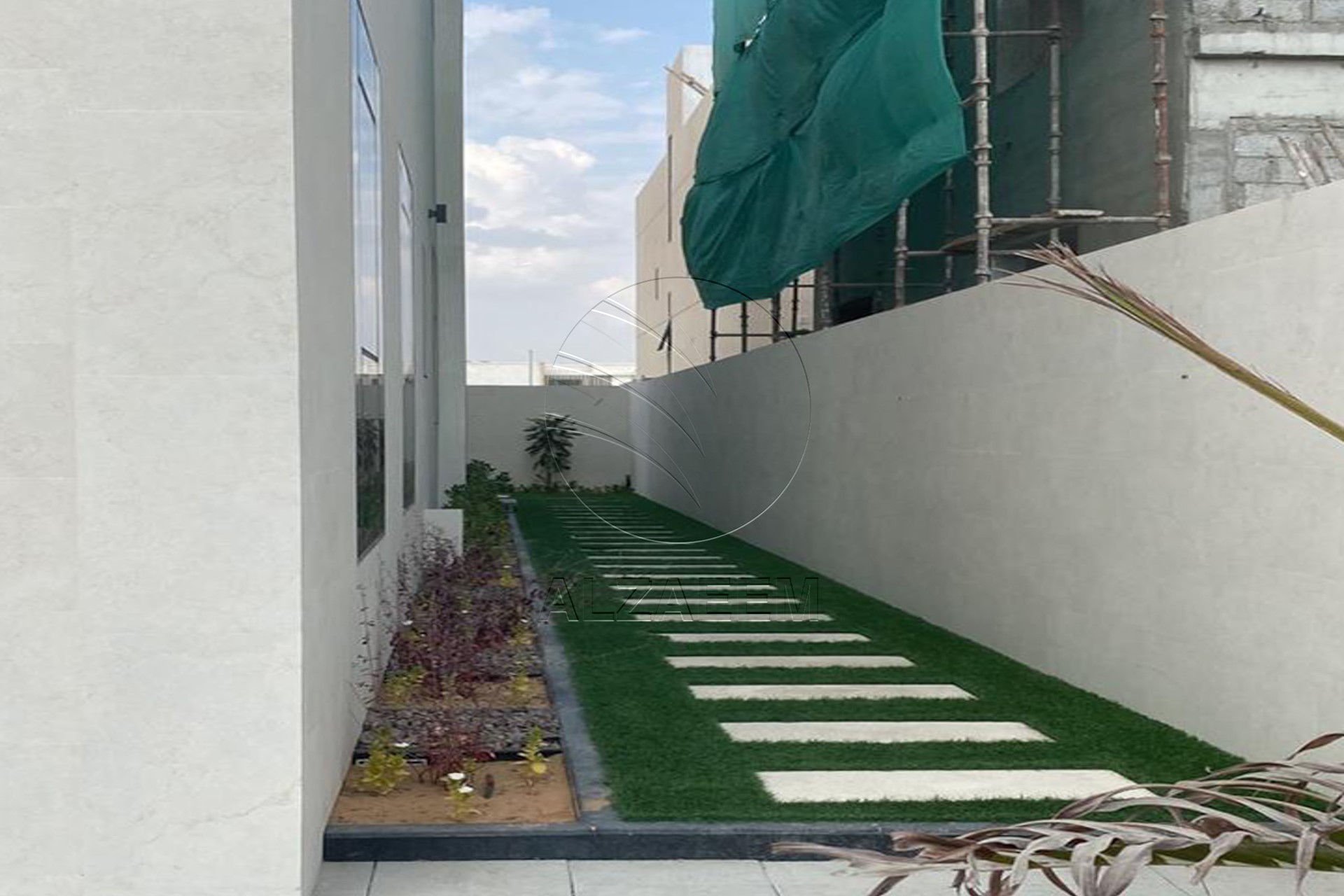 √ Landscaped Area | 6 Masters | Modern Finishing √