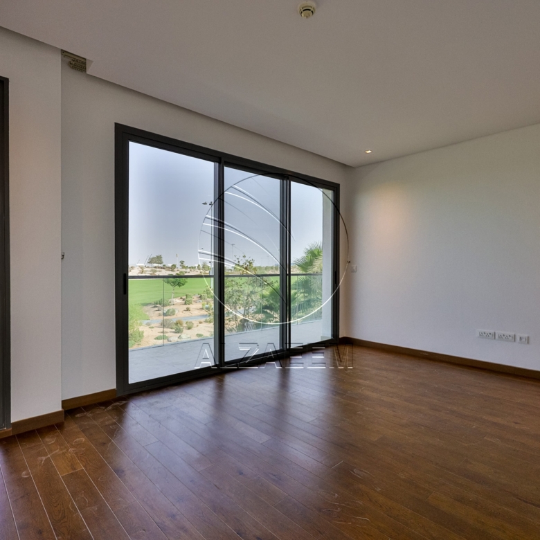 Golf Course View Villa + 1047Sqm Landscaped Plot