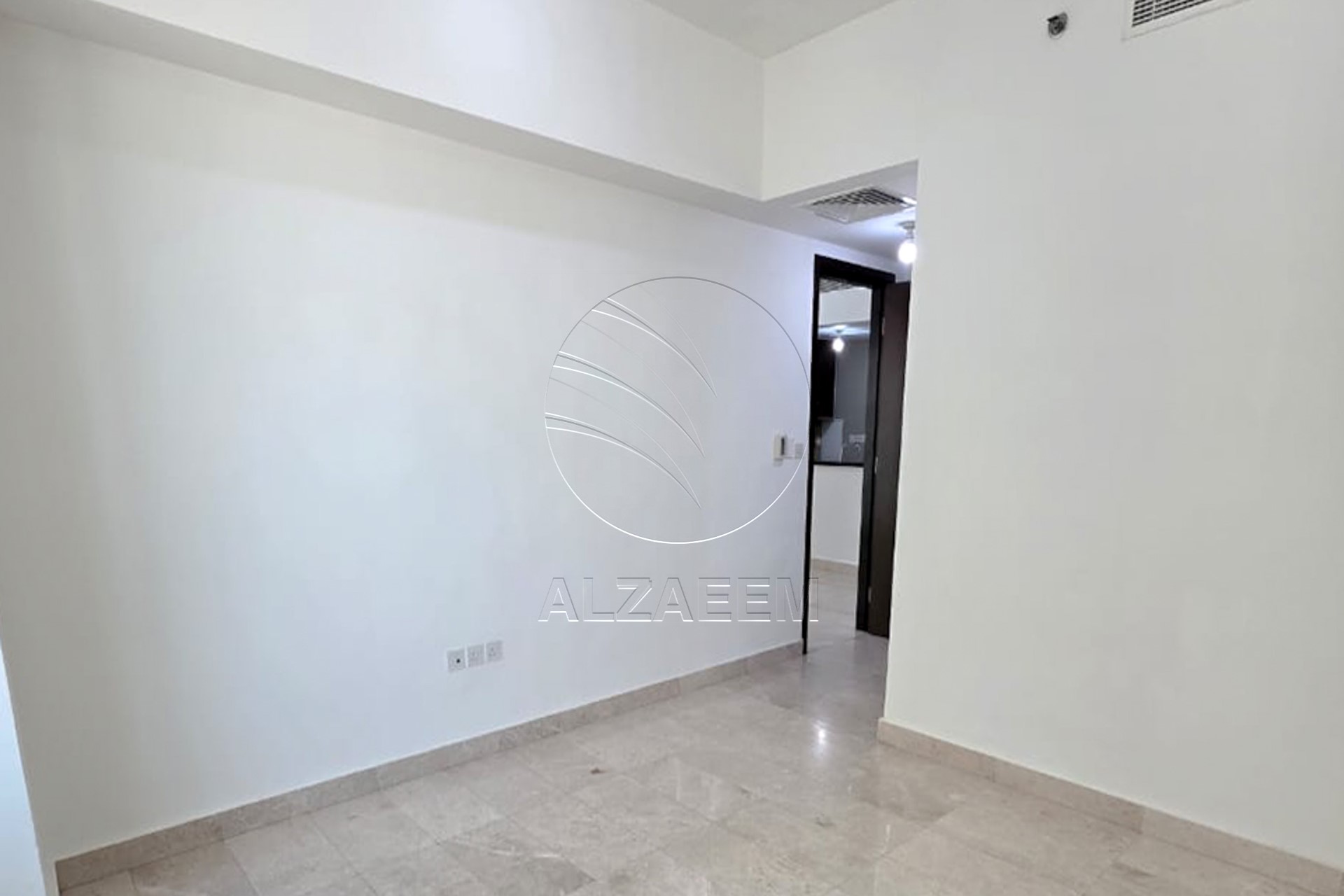 √1BR with Balcony | VACANT | Partial Sea View√