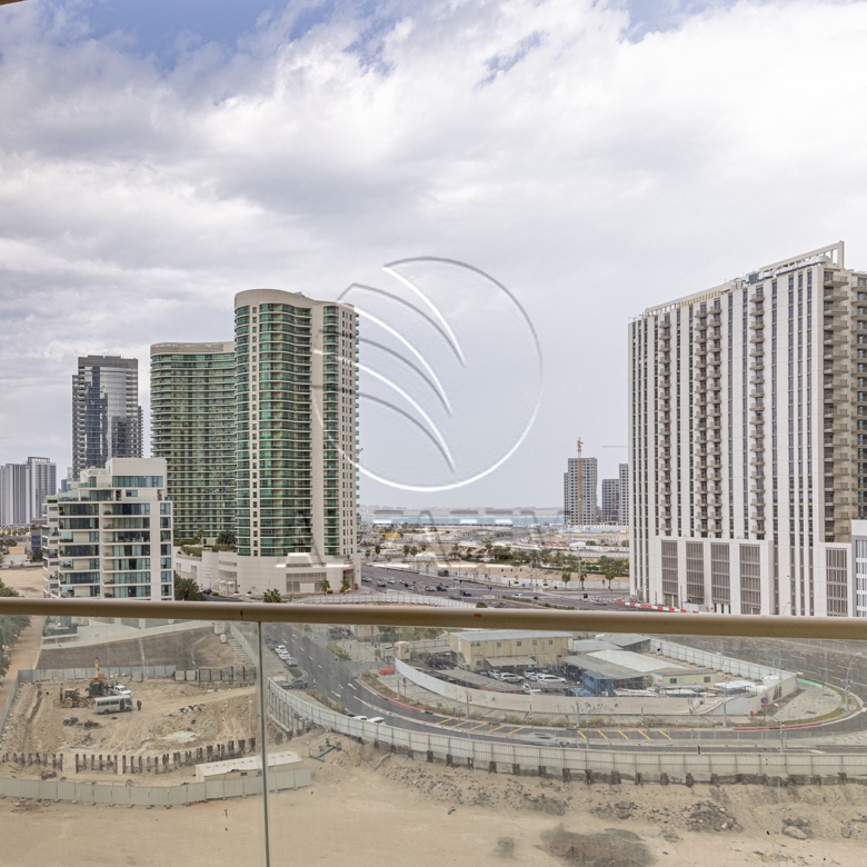 √ High Level Tenanted Unit with Rent Refund √