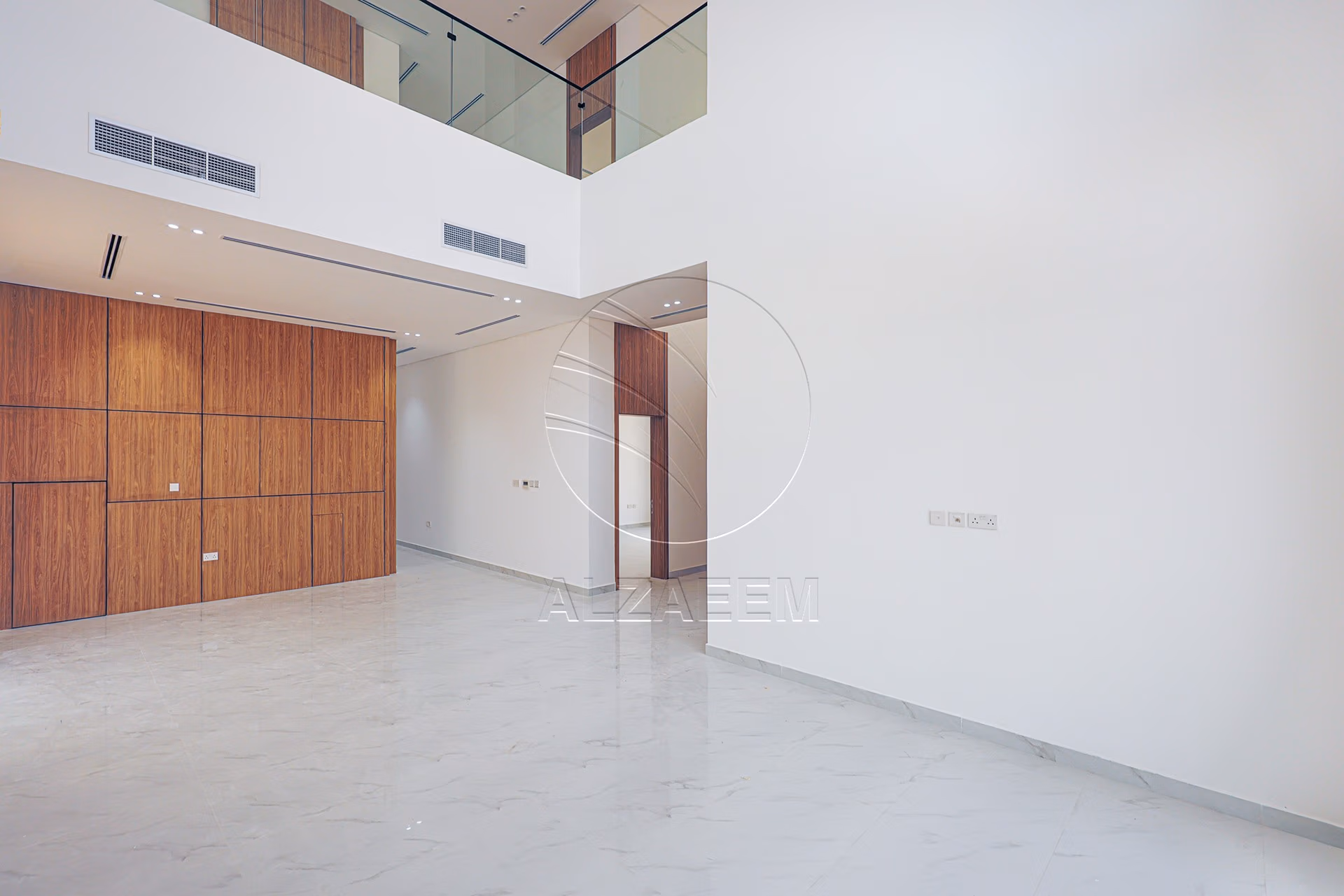 Corner | High Quality Finishing| High Ceiling